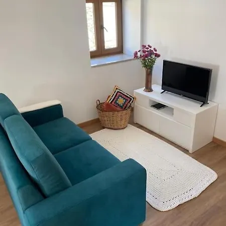 Casa Do Cruzeiro Holiday home Santo Adriao