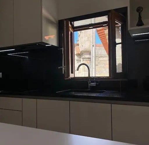 Casa Do Cruzeiro * Santo Adriao